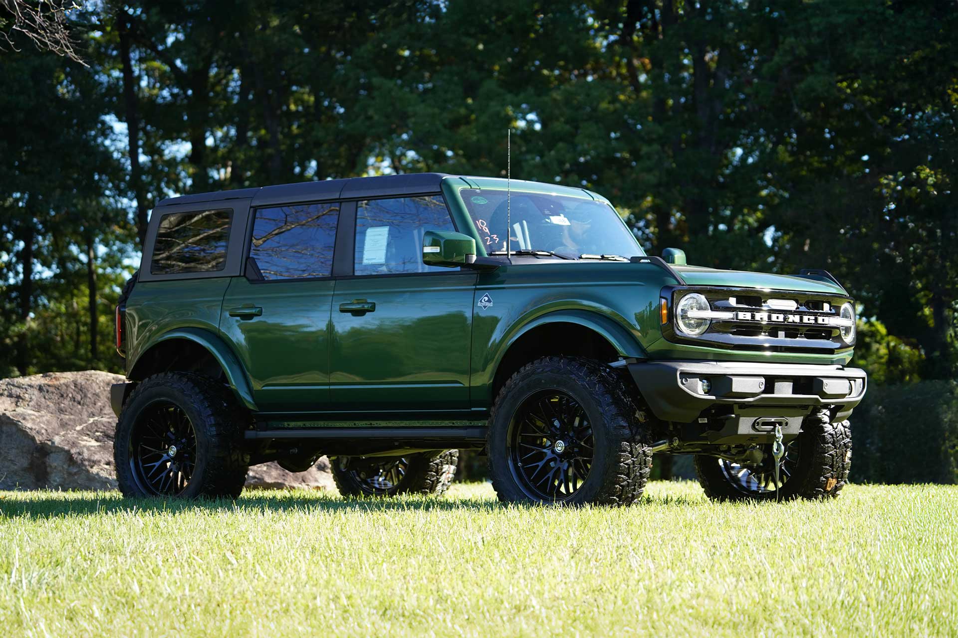 green ford bronco with gloss black artem off road a206 novus wheels